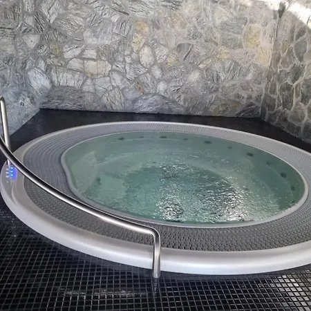 D19 Z Basenem, Sauną, Jacuzzi Park - 5d Apartament